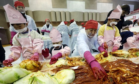 오세훈 시장, 어린이들과 함께 국민대통합 김장 행사