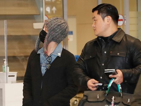 '새벽 입국' 지드래곤, 독보적인 분위기