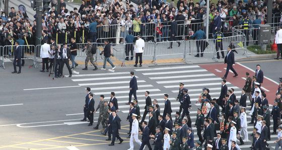 건군 76주년 국군의날 행진하는 윤석열 대통령