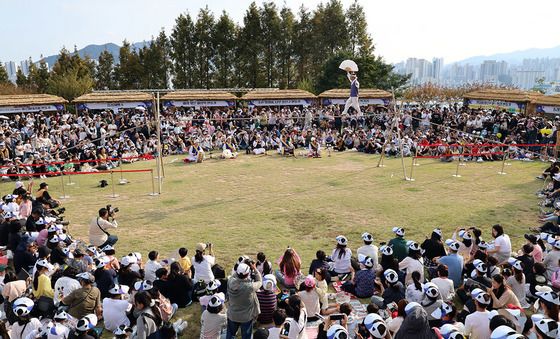 2024 동래읍성역사축제 '줄타기 공연'