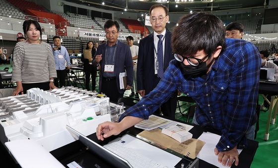 김정중 서울선관위원장, 10·16 서울교육감 보궐선거 개표소 현장점검