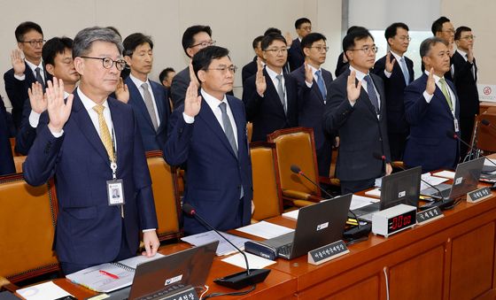 [국감]선서하는 지방국세청장들