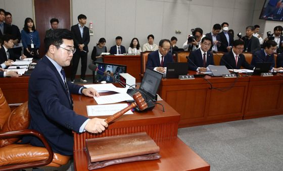 국회 운영위 전체회의