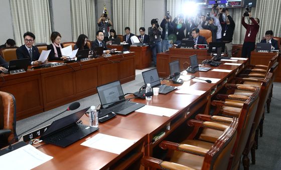 국회 운영위, 김건희·명태균 등 국감 증인 채택