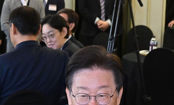 이재명 대표, 2024 국민미래포럼 참석