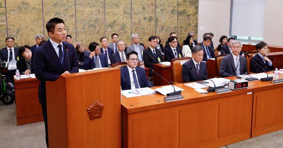 [국감]답변하는 정용석 사장