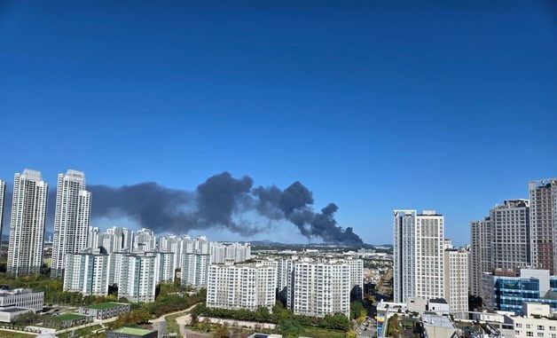 인천 서구 왕길동 기계가공공장서 불 '대응 1단계'