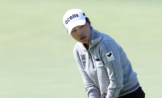 '16언더파 공동 3위' 성유진, 생애 첫 LPGA 승리 노린다