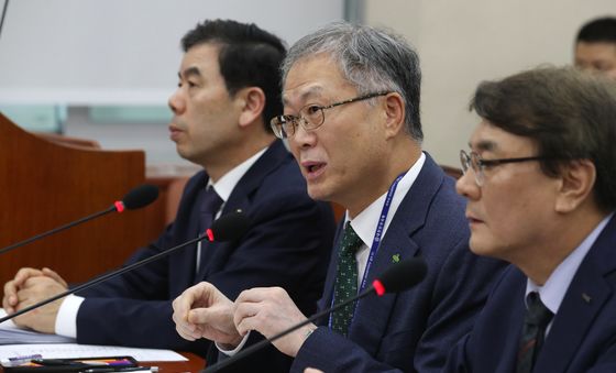 [국감]안종주 이사장 '답변'