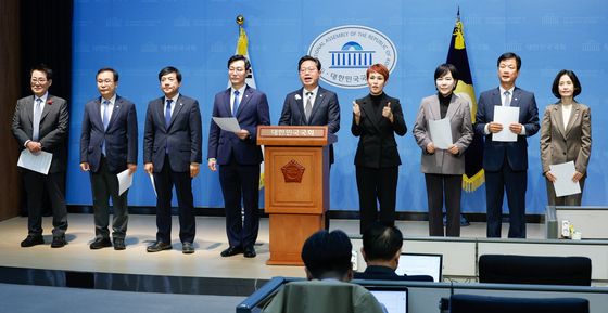 법사위 野 위원들 '김건희 여사 동행명령장 거부, 법적 조치'