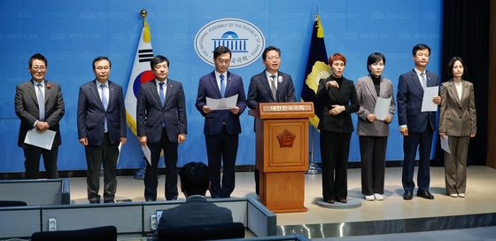 법사위 野 위원들 '김건희 여사 국회증언감정법 조치'