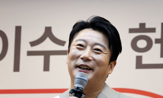 개그맨 이수근 "헌혈 홍보 열심히 하겠습니다"