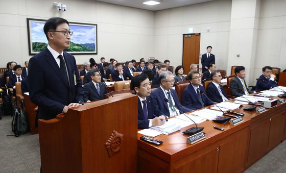 [국감]답변하는 윤태양 부사장