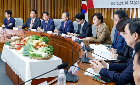 김장재료 수급 안정위해 모인 민당정