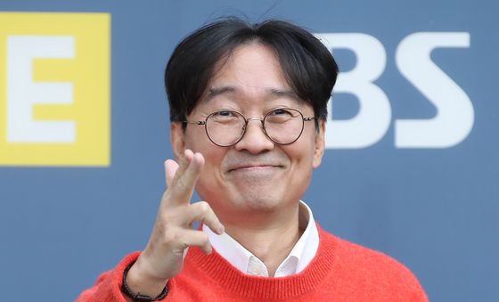 장항준 감독 '더 킬러스' 홍보 위해 '씨네타운' 출격