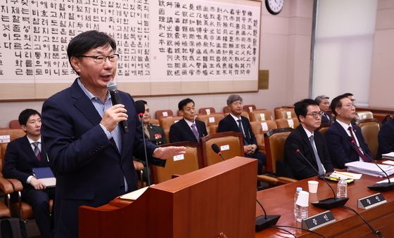 [국감]국감 출석한 이화영 전 경기도 평화부지사