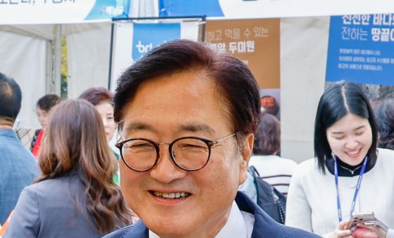 해남 고구마·돌김 든 우원식 의장