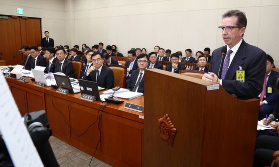 [국감]애플코리아 대표 발언에 시선 집중