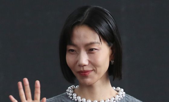 김신록, 빛나는 미소