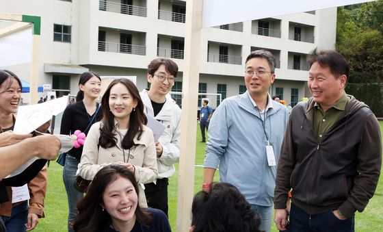 최태원 SK 회장, 한국고등교육재단 홈커밍데이 행사 참석