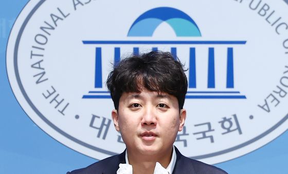 '민간임대주택법 개정안' 발의 기자회견 하는 이준석 의원