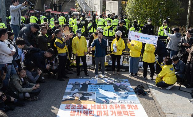 규탄 발언하는 박상학 자유북한운동연합 대표