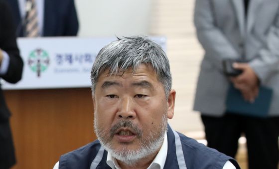 인사말하는 김동명 한국노총 위원장