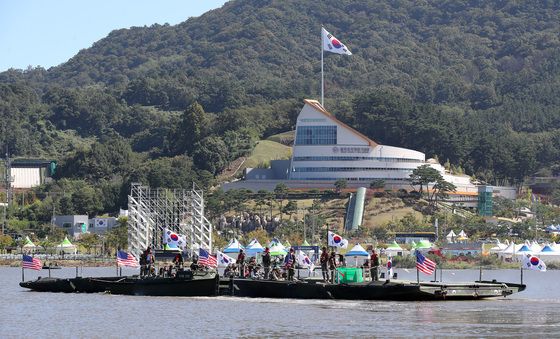 '평화와 화합의 장' 칠곡 낙동강 평화축제 개막