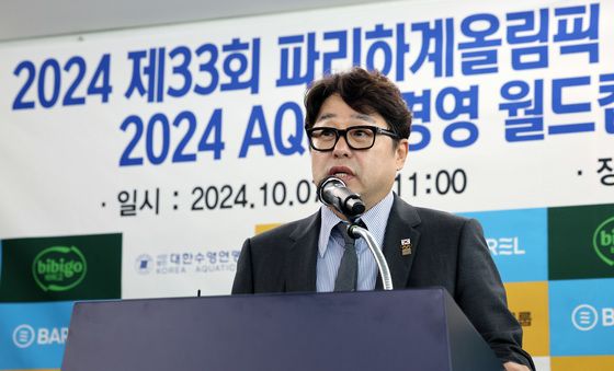 인사말 전하는 정창훈 대한수영연맹 회장