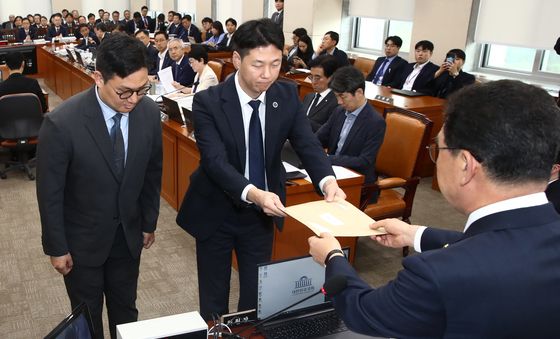 [국감]행안위, 21그램 대표 2인 동행명령장 발부