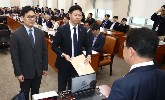 [국감]국회 행안위, 21그램 대표 2인에 동행명령장 발부