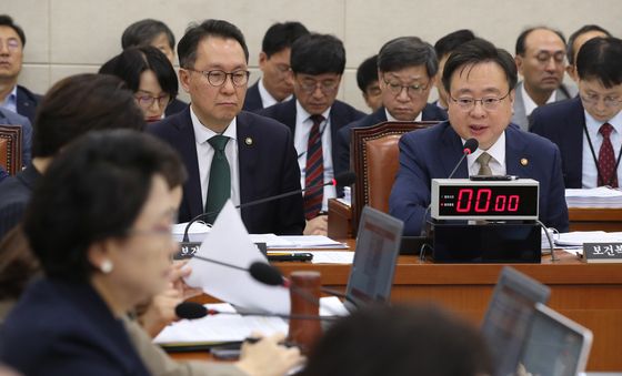 [국감]조규홍 장관 '국감 답변'