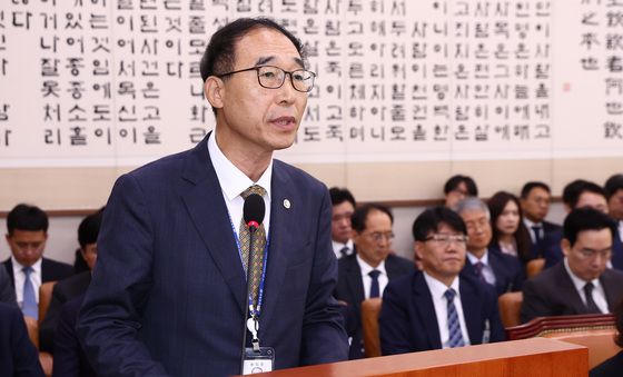 [국감]인사말 하는 황영기 한국법무보호복지공단 이사장