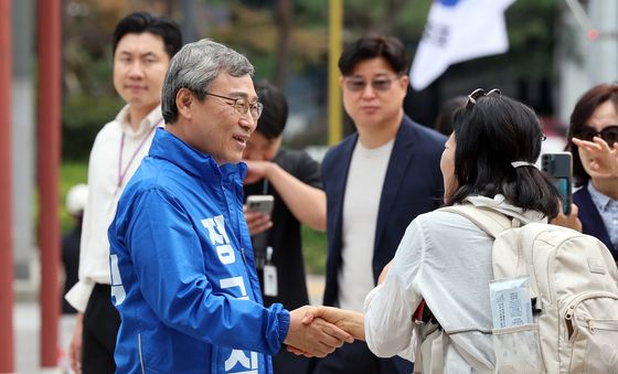 봉은사 '개산대제 전통문화축제' 찾은 정근식 후보