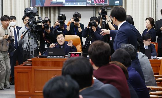 [국감]시작부터 불협화음