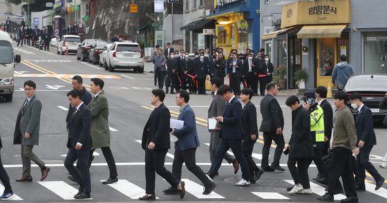 대통령실 앞 찾은 민주당