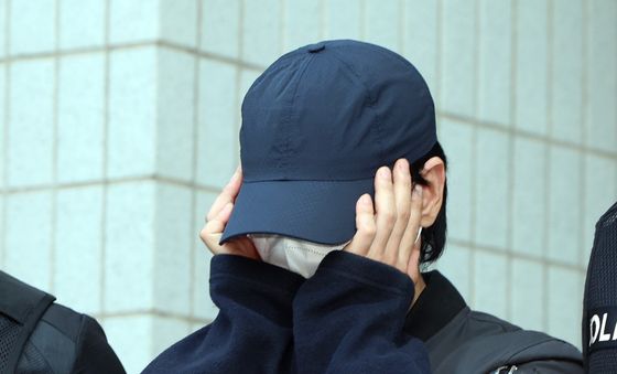 영장심사 마친 '오피스텔 여성 흉기 살해' 40대