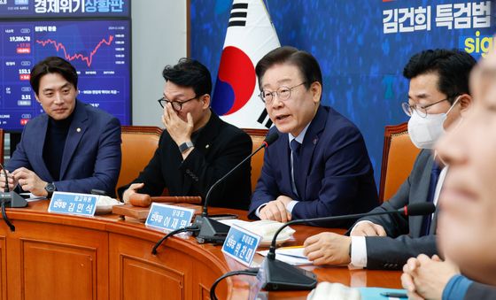 이재명 "尹 규탄집회 경찰 중무장, 80년대 폭력 정치 떠올라"