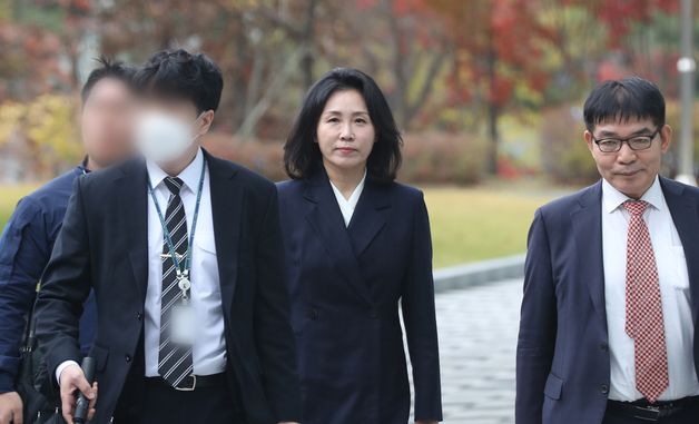 수원지법 들어서는 김혜경