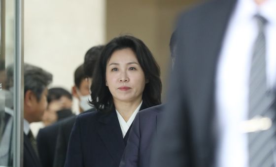 법정 나서는 김혜경