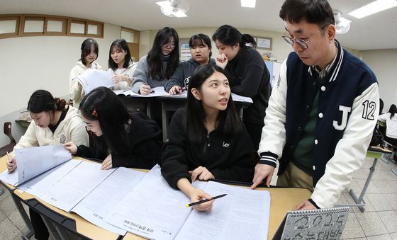 '두근두근' 수능 가채점