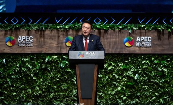 APEC CEO 서밋 기조연설 하는 윤석열 대통령