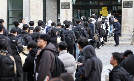 면접고사 치르는 자연계열 학생들