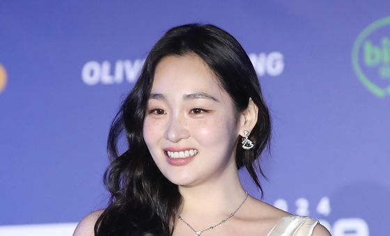 김민하, 마마 어워즈 온 젊은 선자