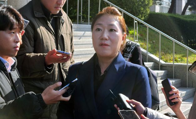 검찰 조사 출석하는 강혜경