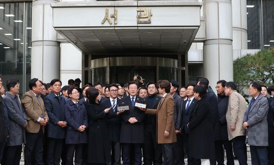 '1심 무죄 선고받은 이재명 대표의 소감은?'