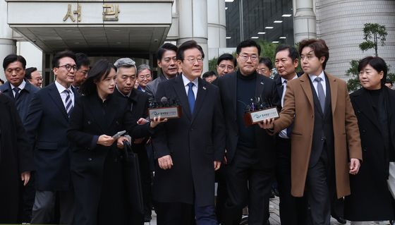 '위증교사' 무죄 받은 이재명 대표