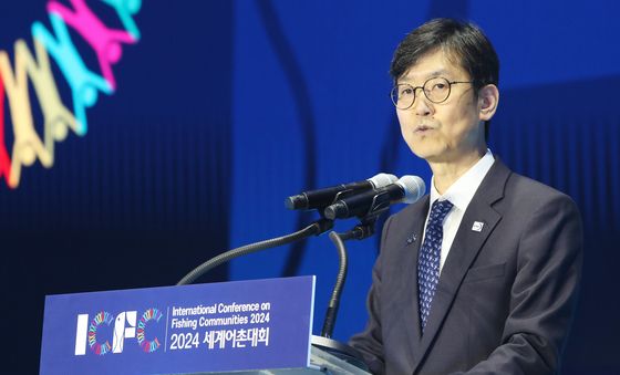 2024 세계어촌대회 환영사하는 김종덕 한국해양수산개발원장