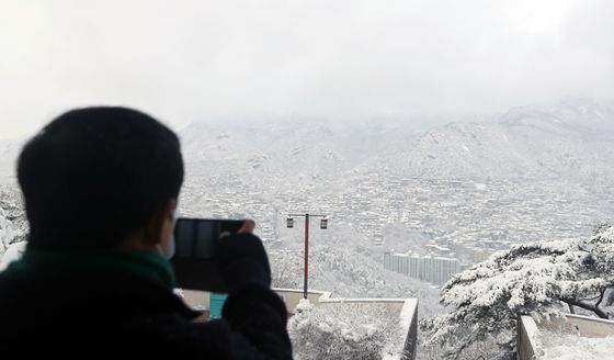 첫 눈에 반하다