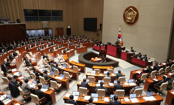 국회 예산결산특별위원호 전체회의